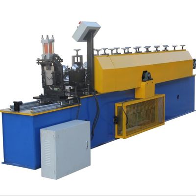 角度は機械5.5KW 20m/min油圧切断を形作る壁パネルに玉を付ける