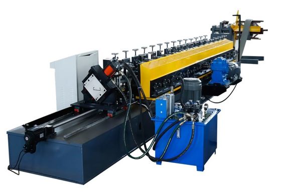 機械Cチャネルの油圧に打つことを形作る7.5KW Cの母屋ロール