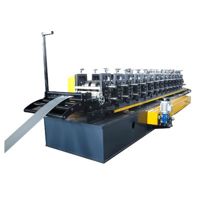 機械Cチャネルの油圧に打つことを形作る7.5KW Cの母屋ロール