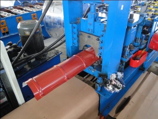 機械緑3段階2.5Tを形作る半分の円形のリッジの帽子ロール