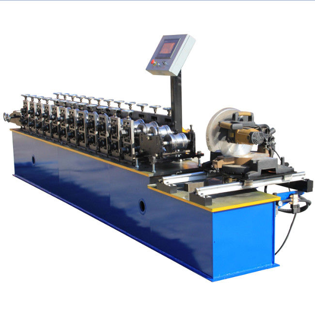 3.2T機械5.5KW 12場所を形作る鋼鉄シャッター ドア ロール