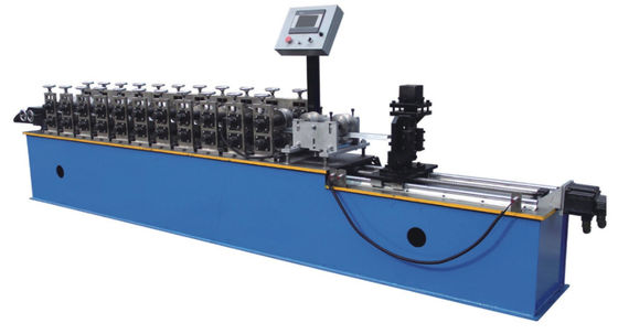 機械40m/min鋼鉄タイルを形作る2T Furringチャネル ロール