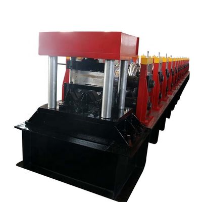 機械15m/min 3T手動供給を形作る赤いガードレール ロール