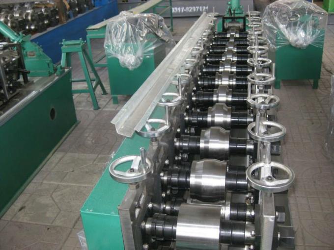 機械製造業者の熱い販売の軽い鋼鉄中国のキールT棒アルミ合金0.2を形作るT格子天井Tの格子ロール--6.0mm 31日